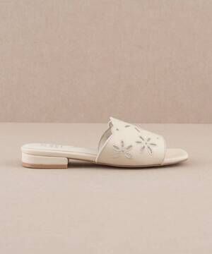 NEW OASIS SOCIETY women's the manila sandal in beige